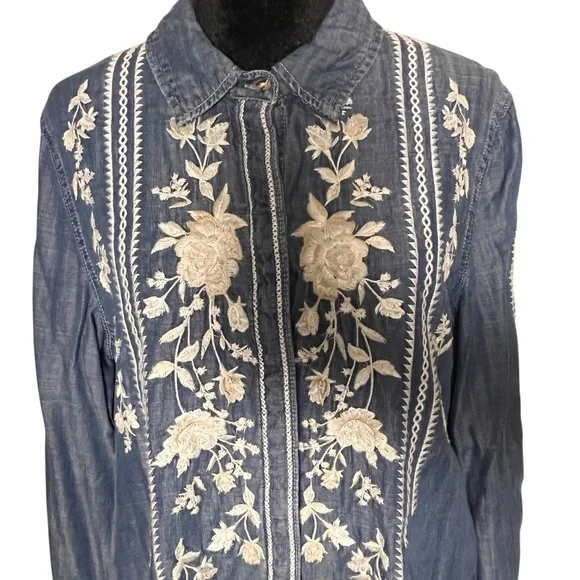 Sundance Driftwood Auger Falls Chambray Denim Floral Embroidered Shirt — Sz S - Picture 10 of 12